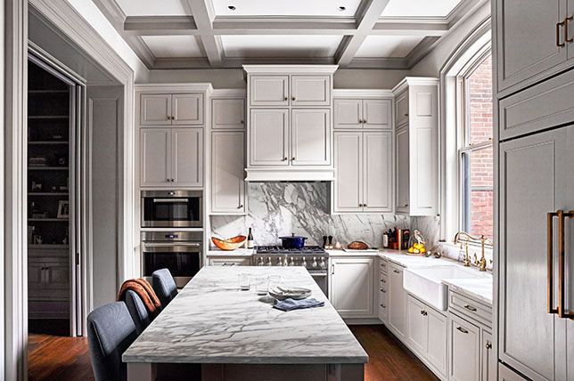 transitional style kitchen