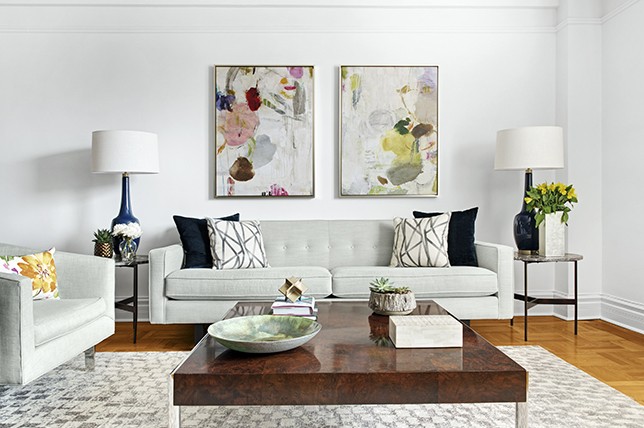 15 Ways To Style A Grey Sofa In Your, What Color Coffee Table Goes With Dark Grey Couch