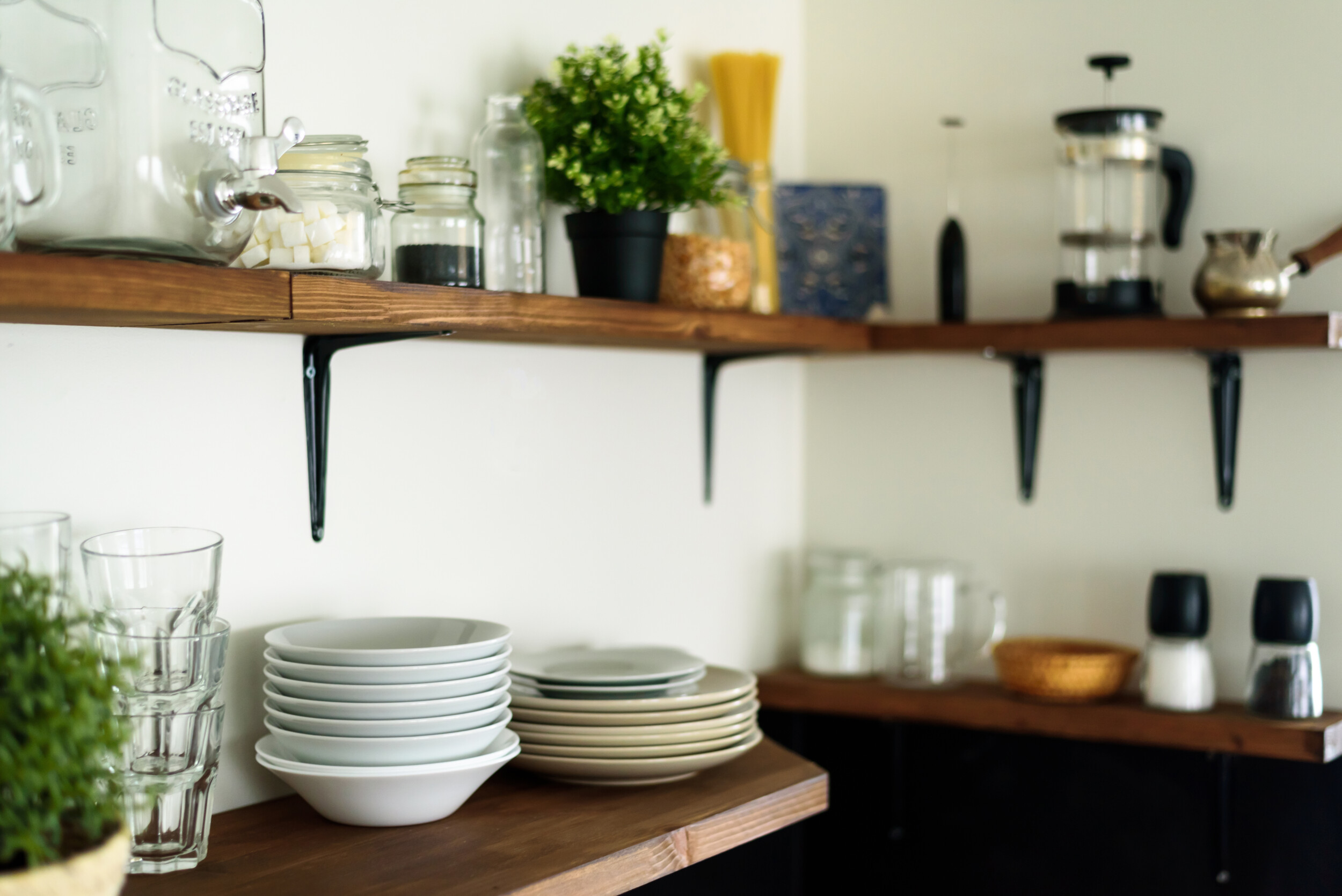 corner space open kitchen shelving