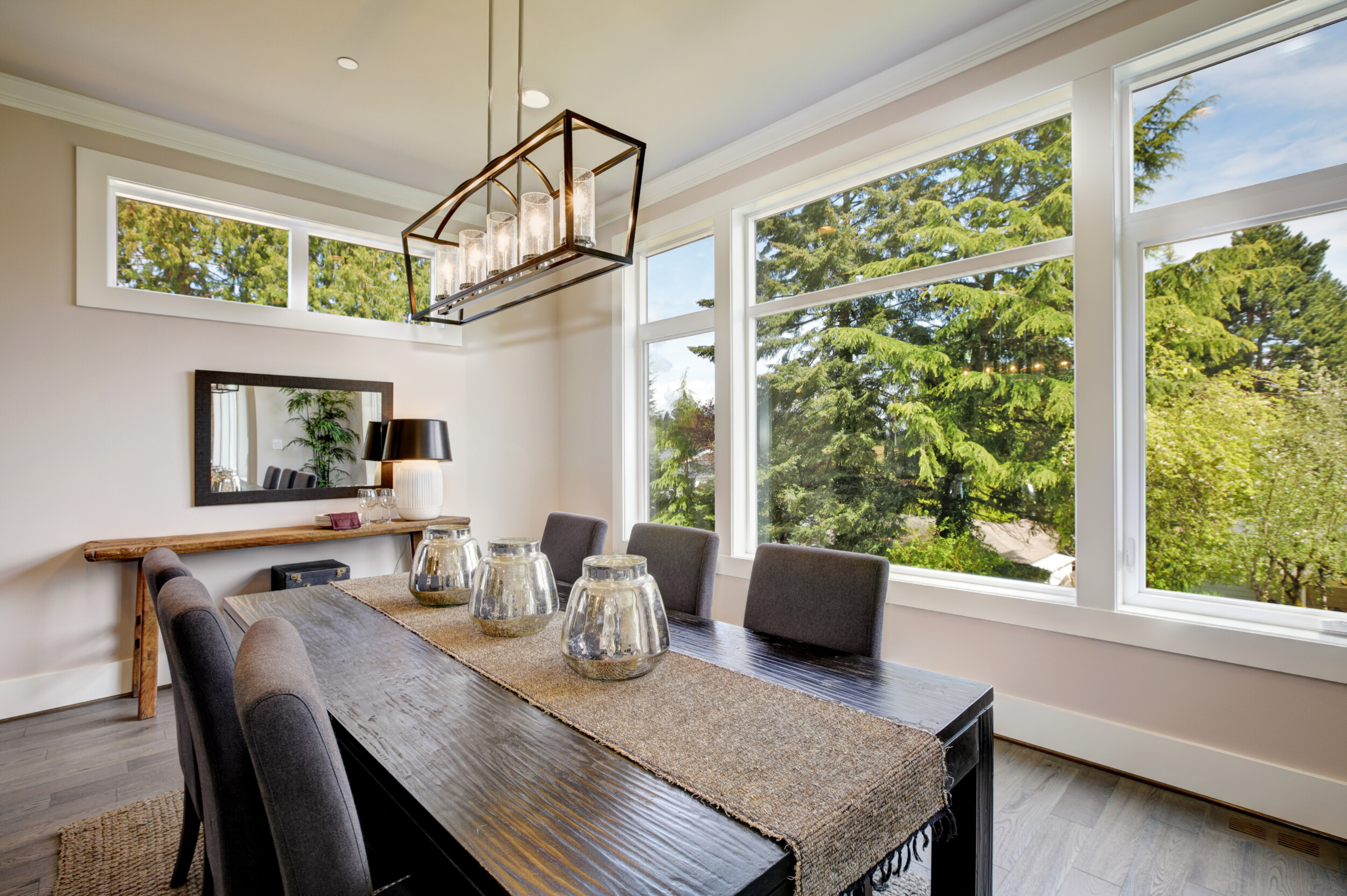 dining room with mirror