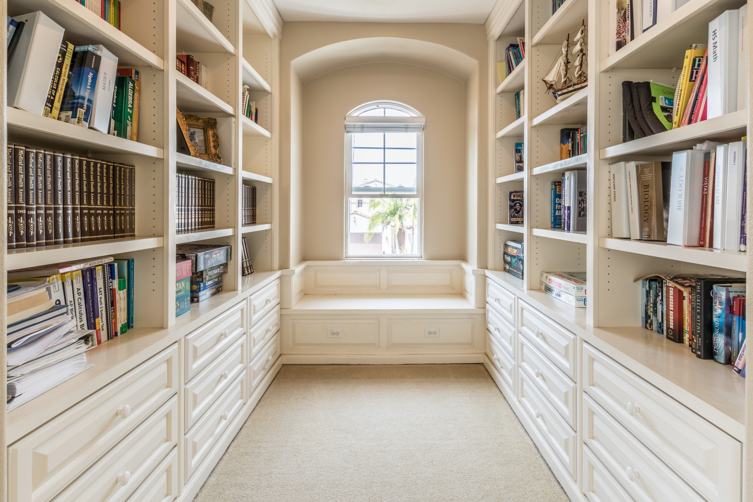 Home Library Ideas To Inspire The Ultimate Reading Nook D cor Aid