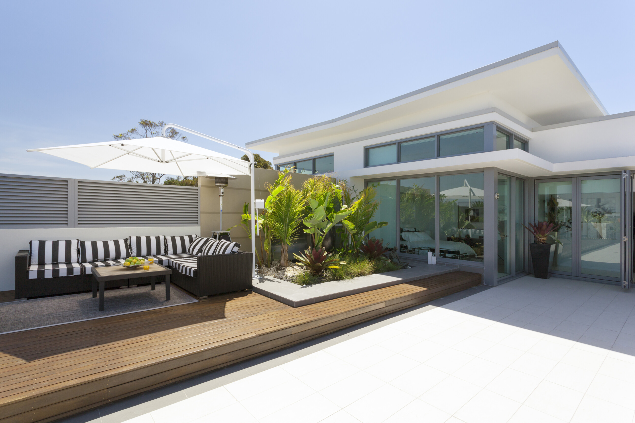 outdoor deck with white tiles