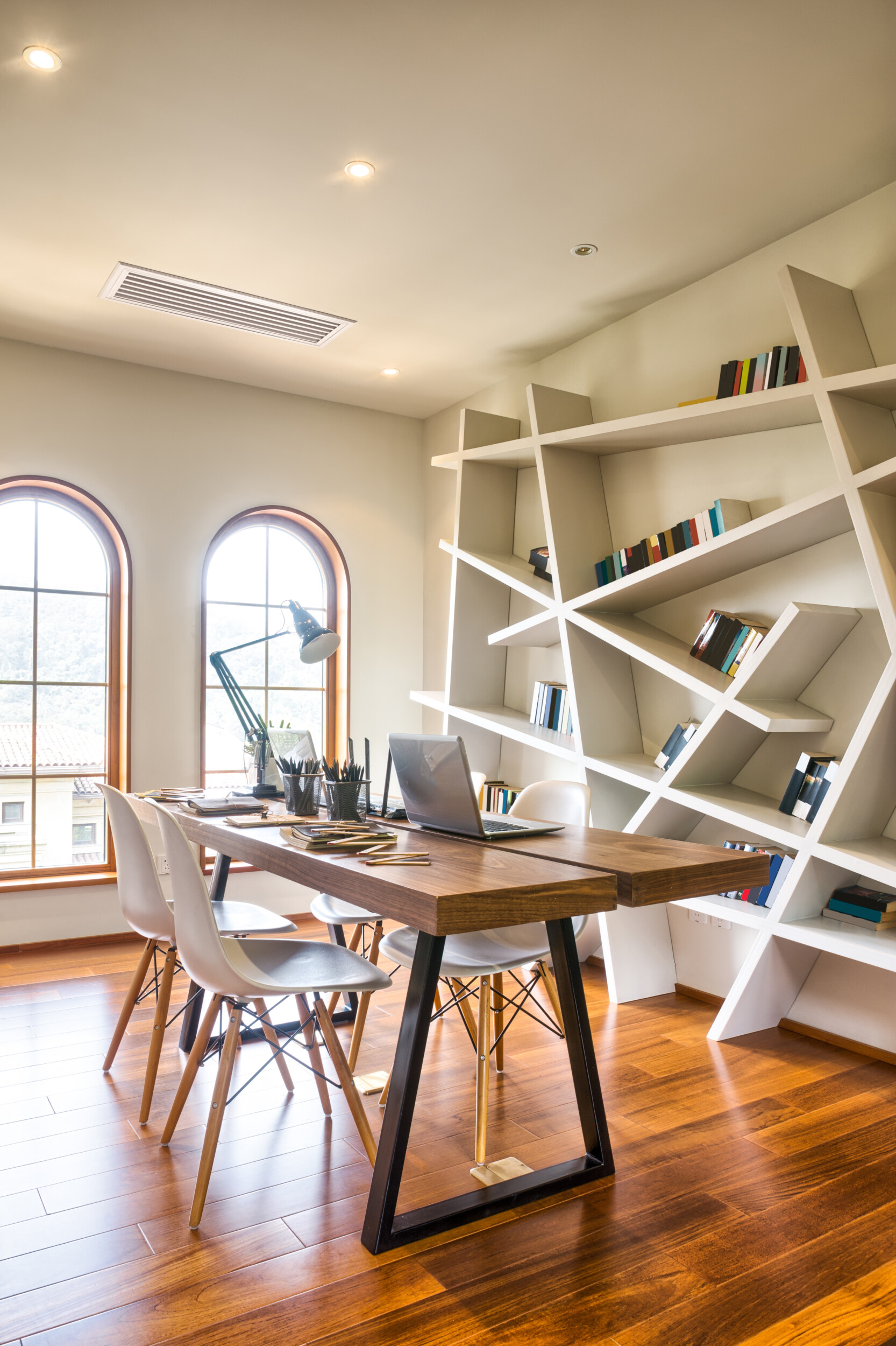 unique shelving study room