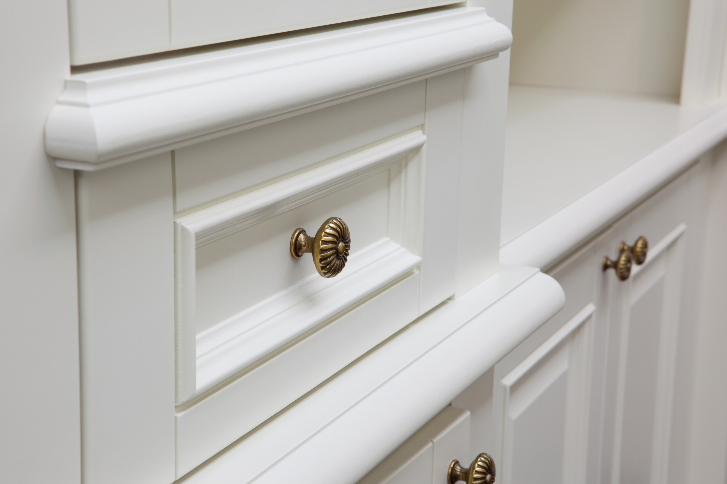 white cabinet hardware