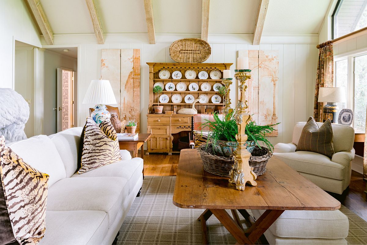 Modern living room with bright white walls and ceiling 