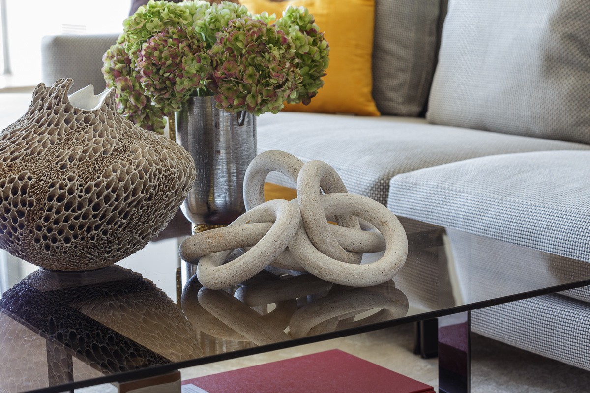 coffee table decor